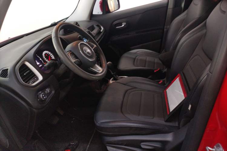 Used Jeep Renegade 2019 220T Automatic Leading Edition Left Front Seat