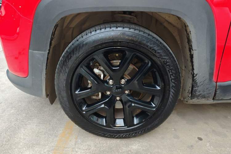 Used Jeep Renegade 2019 220T Automatic Night Eagle Edition Left Front Wheel Hub