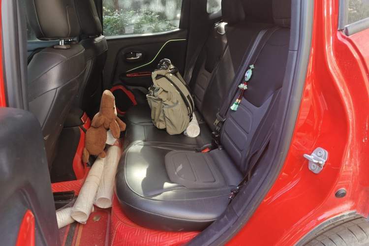 Used Jeep Renegade 2019 220T Automatic Leading Edition Left Rear Seat