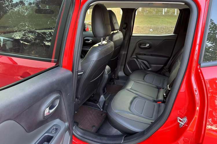 Used Jeep Renegade 2019 220T Automatic Elite Edition Left Rear Seat