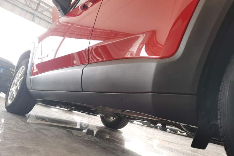 Used Jeep Renegade 2019 220T Automatic Leading Edition Left Side Sill
