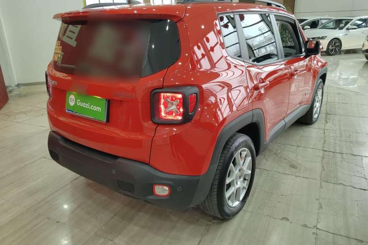 Used Jeep Renegade 2019 220T Automatic Leading Edition Rear Right 45 Deg