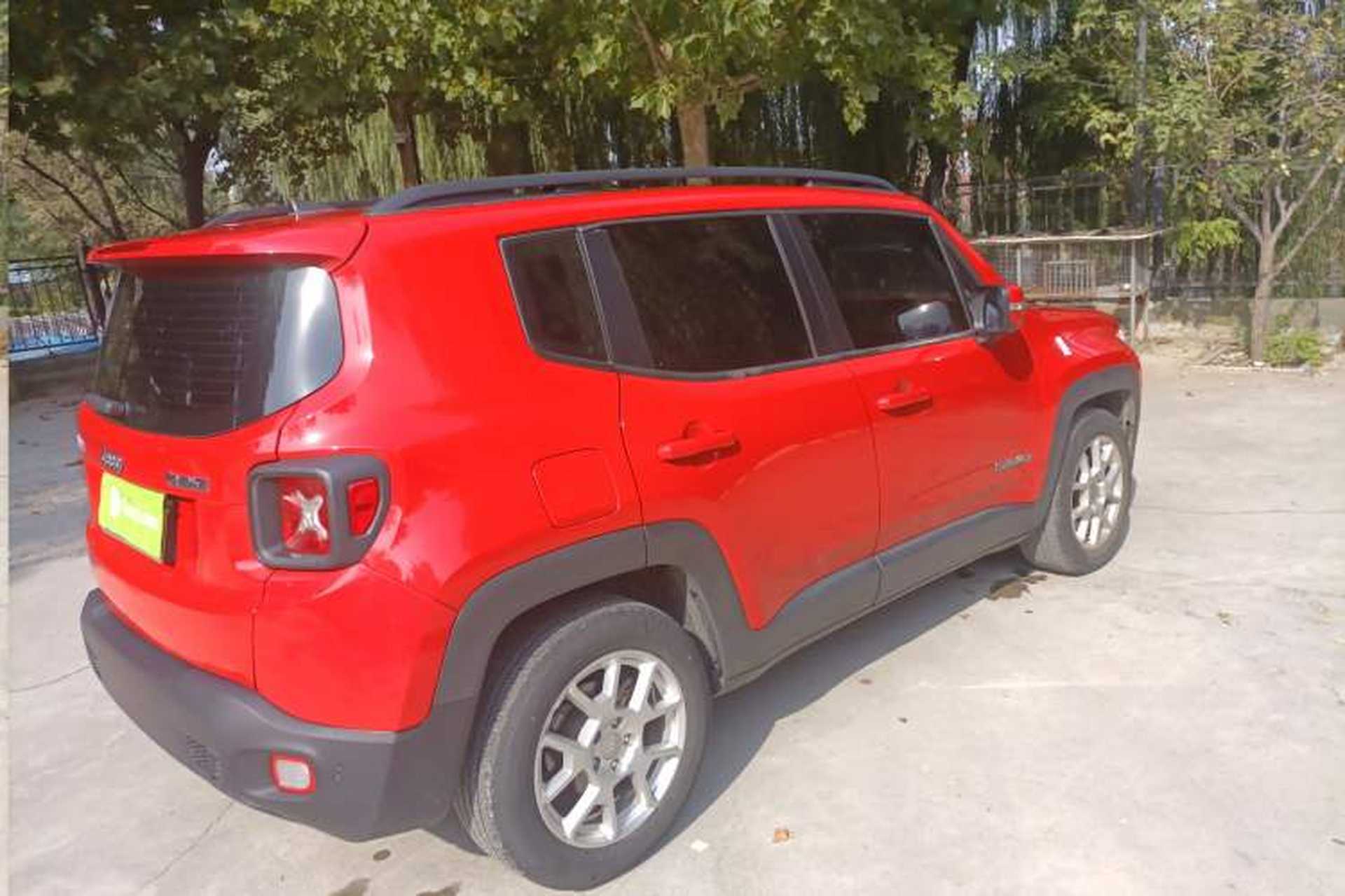 Used Jeep Renegade 2019 220T Automatic Leading Edition Rear Right 45 Deg