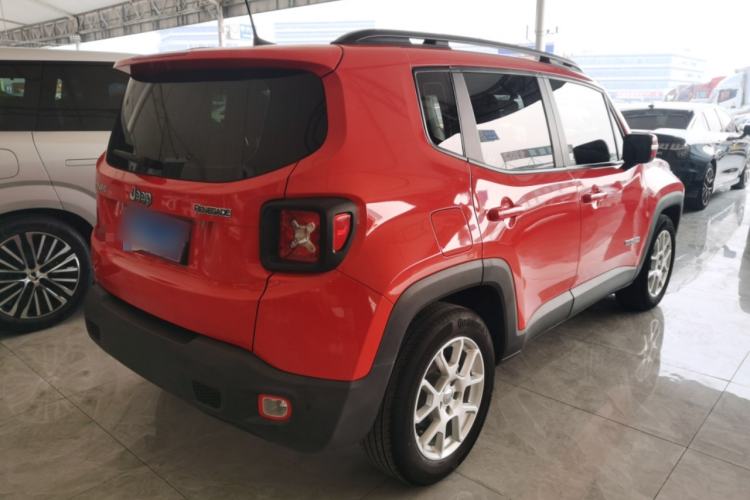 Used Jeep Renegade 2019 220T Automatic Leading Edition Rear Right 45 Deg