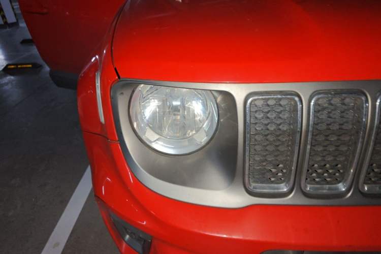Used Jeep Renegade 2019 220T Automatic Elite Edition Right Front Headlight