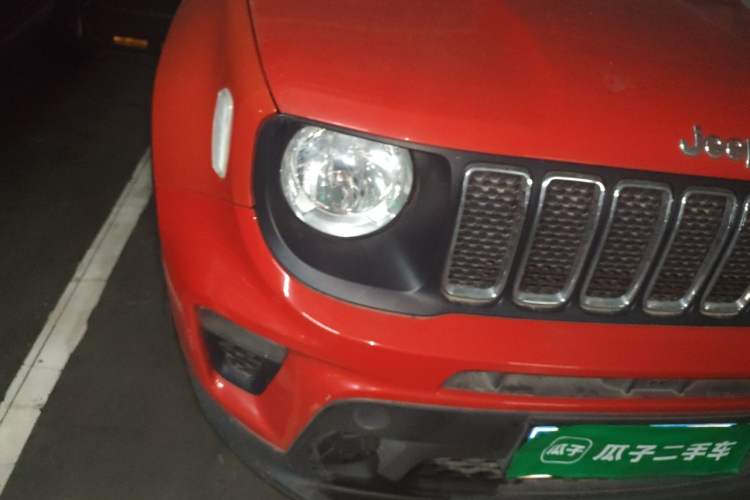 Used Jeep Renegade 2019 220T Automatic Standard Edition Right Front Headlight