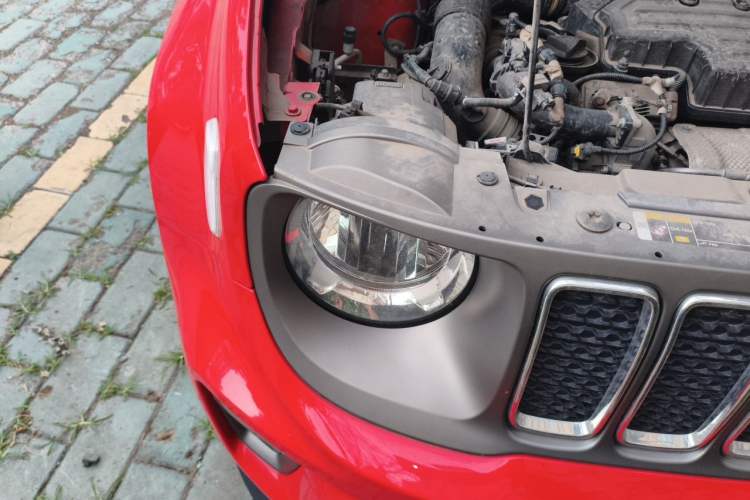 Used Jeep Renegade 2019 220T Automatic Elite Edition Right Front Headlight