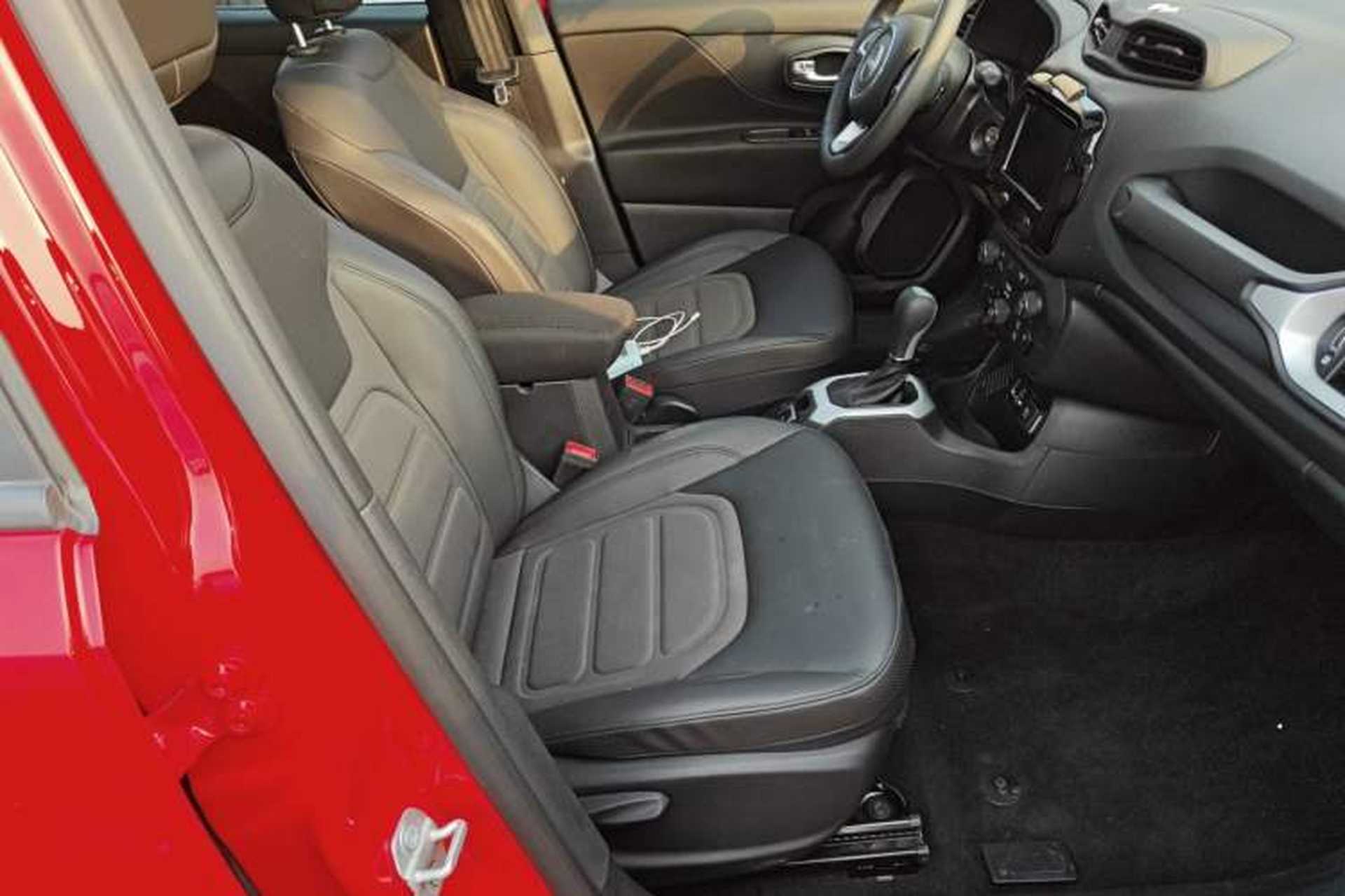 Used Jeep Renegade 2019 220T Automatic Leading Edition Right Front Seat