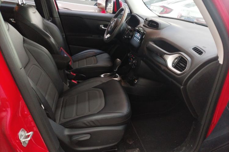 Used Jeep Renegade 2019 220T Automatic Leading Edition Right Front Seat