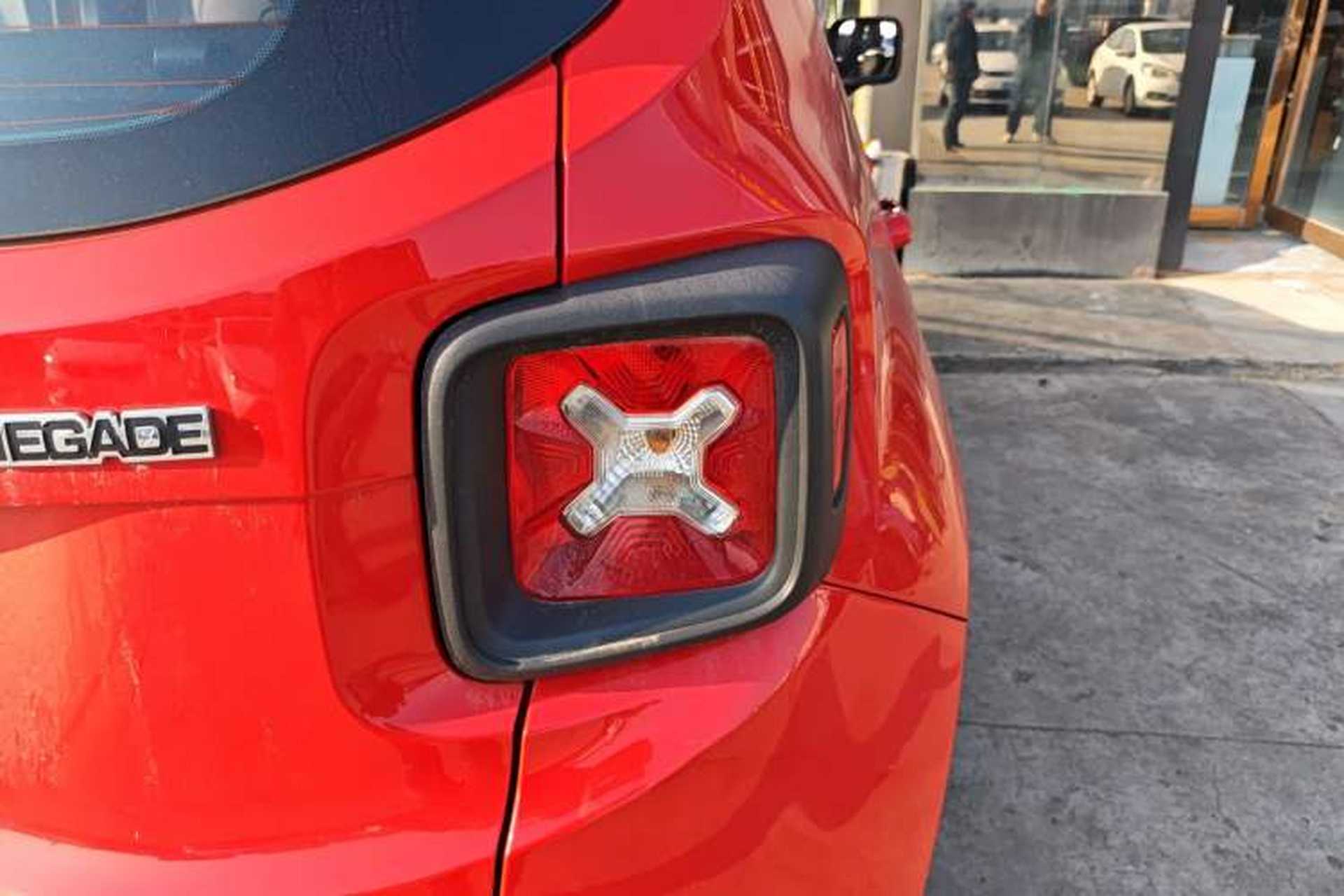 Used Jeep Renegade 2019 220T Automatic Leading Edition Right Rear Taillight