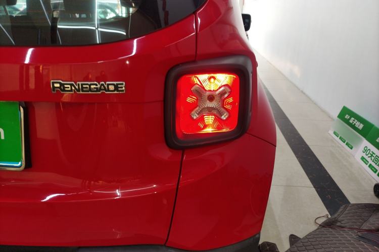 Used Jeep Renegade 2019 220T Automatic Leading Edition Right Rear Taillight