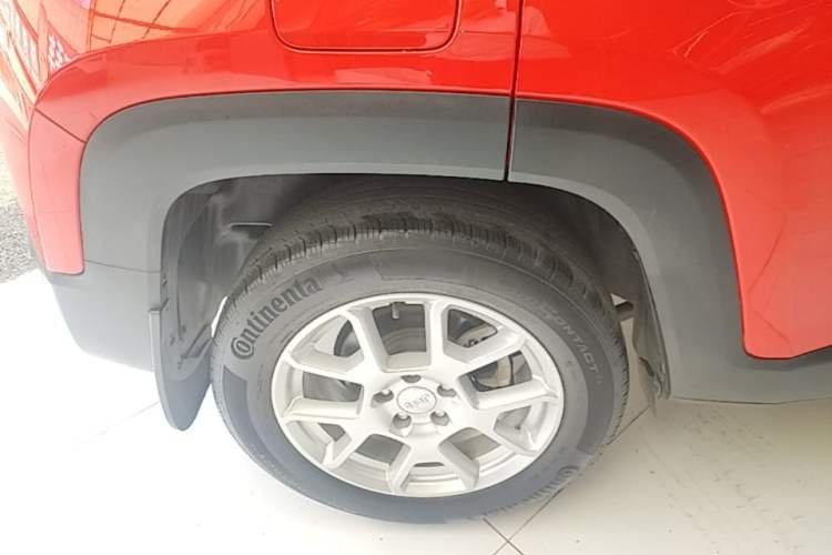 Used Jeep Renegade 2019 220T Automatic Elite Edition Right Rear Wheel Hub