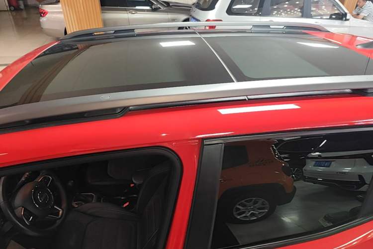 Used Jeep Renegade 2019 220T Automatic Elite Edition Roof