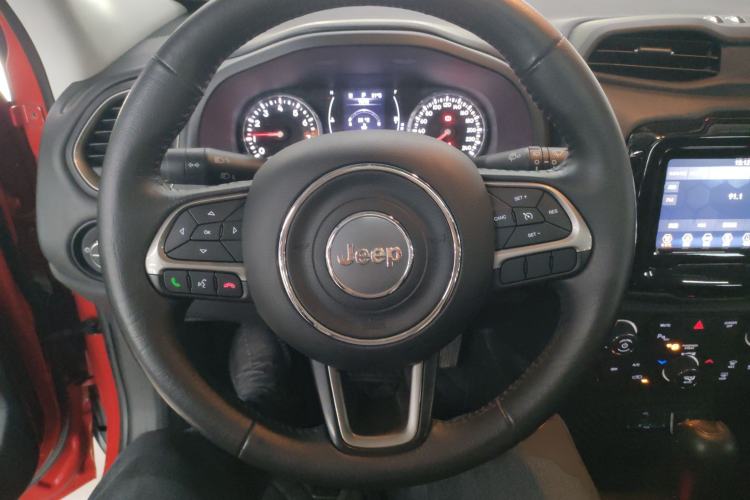 Used Jeep Renegade 2019 220T Automatic Elite Edition Steering Wheel