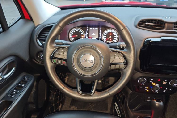 Used Jeep Renegade 2019 220T Automatic Night Eagle Edition Steering Wheel