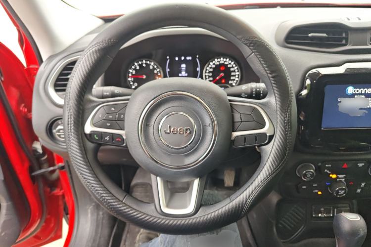 Used Jeep Renegade 2019 220T Automatic Leading Edition Steering Wheel