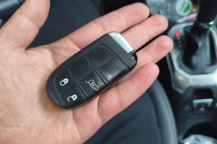 Used Jeep Renegade 2019 220T Automatic Elite Edition Vehicle Key