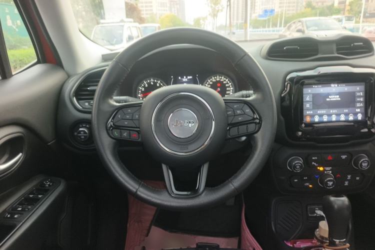 Used Jeep Renegade 2019 220T Automatic Night Eagle Edition Steering Wheel