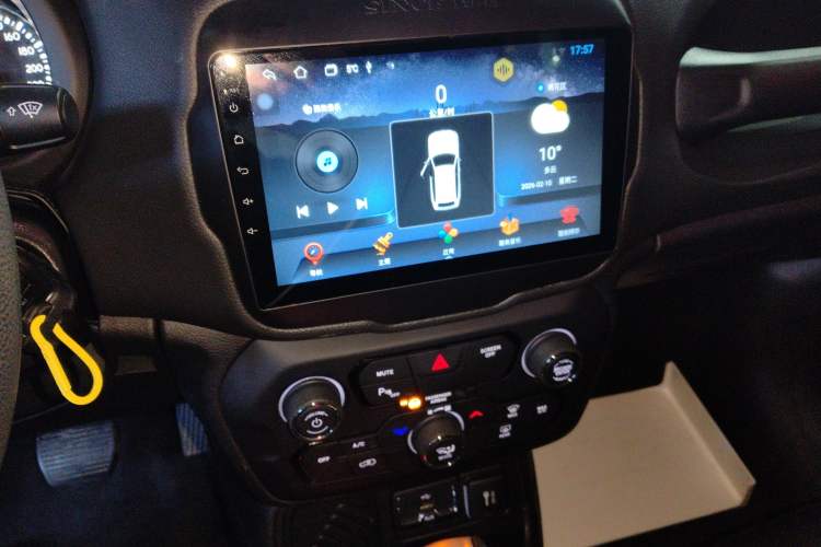 Used Jeep Renegade 2019 220T Automatic Leading Edition Audio And AC Panel