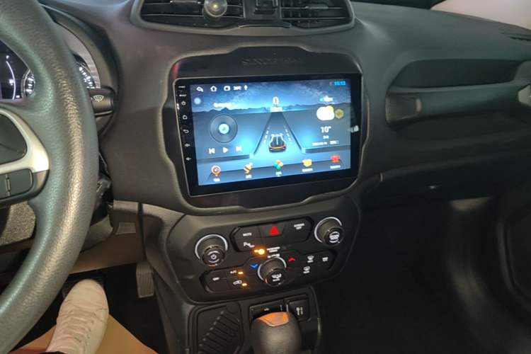 Used Jeep Renegade 2019 220T Automatic Leading Edition Audio And AC Panel