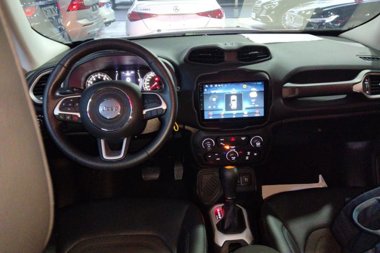 Used Jeep Renegade 2019 220T Automatic Leading Edition Center Console