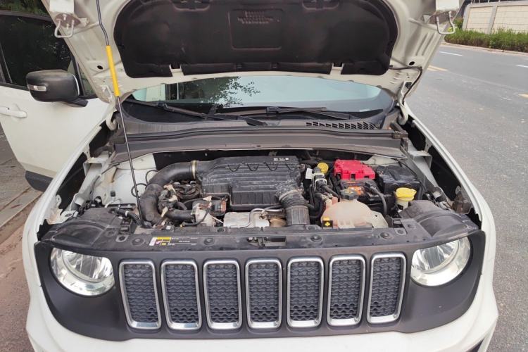Used Jeep Renegade 2019 220T Automatic Leading Edition Engine Bay