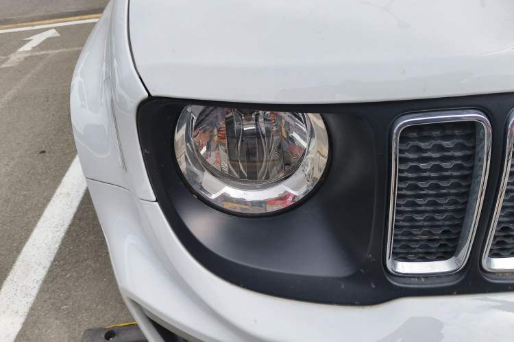 Used Jeep Renegade 2019 220T Automatic Leading Edition Exterior 6