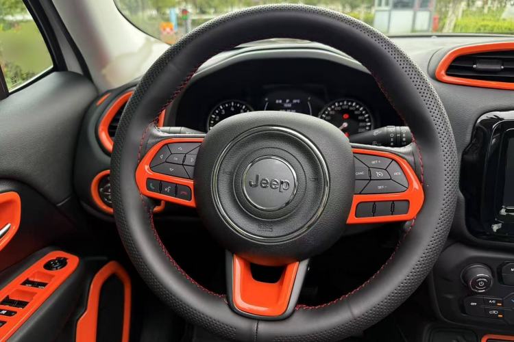 Used Jeep Renegade 2019 220T Automatic Night Eagle Edition Interior 2