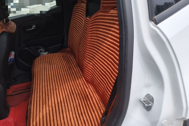 Used Jeep Renegade 2019 220T Automatic Leading Edition Interior 4