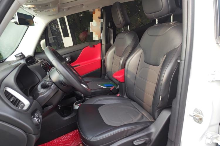Used Jeep Renegade 2019 220T Automatic Leading Edition Left Front Seat