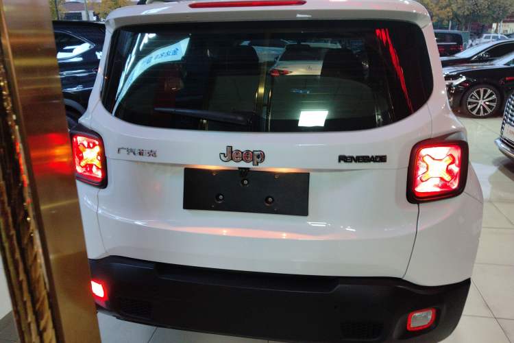 Used Jeep Renegade 2019 220T Automatic Leading Edition Rear