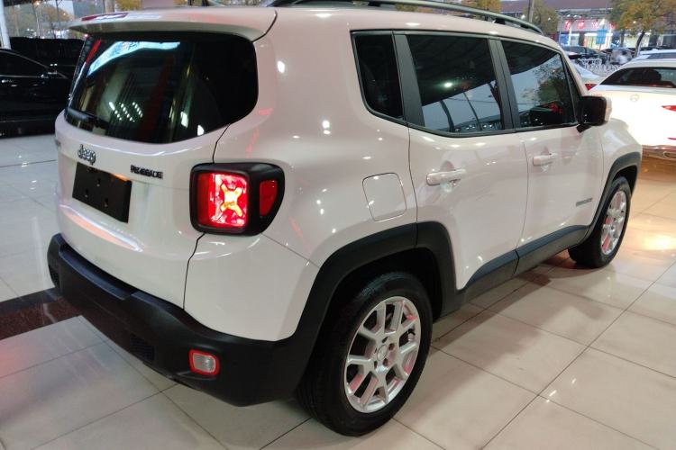 Used Jeep Renegade 2019 220T Automatic Leading Edition Rear Right 45 Deg