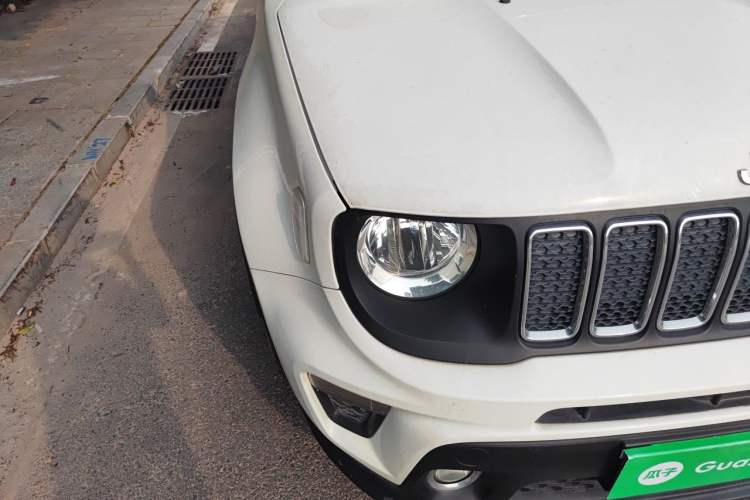 Used Jeep Renegade 2019 220T Automatic Leading Edition Right Front Headlight