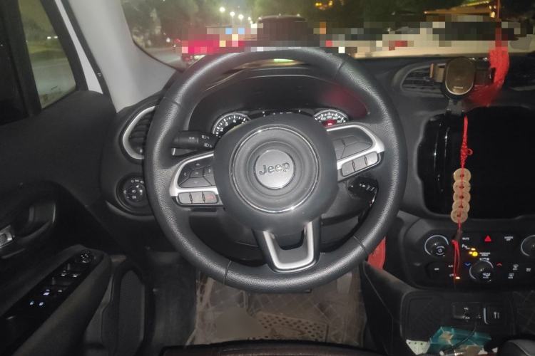 Used Jeep Renegade 2019 220T Automatic Leading Edition Steering Wheel