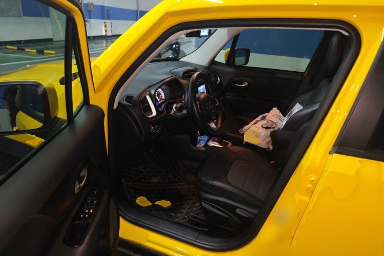 Used Jeep Renegade 2019 220T Automatic Leading Edition Driver Seat