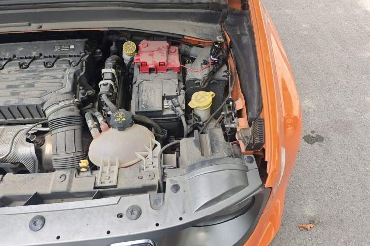 Used Jeep Renegade 2019 220T Automatic Elite Edition Engine Bay Left