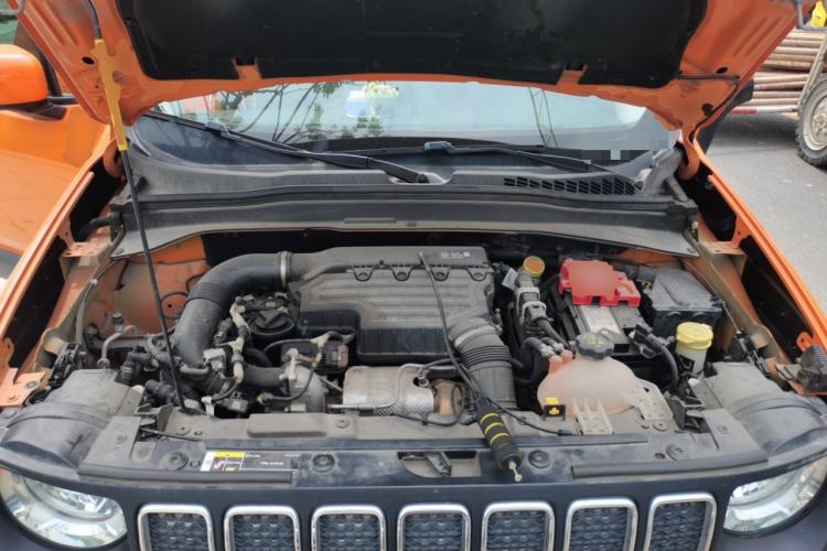 Used Jeep Renegade 2019 220T Automatic Leading Edition Engine Bay