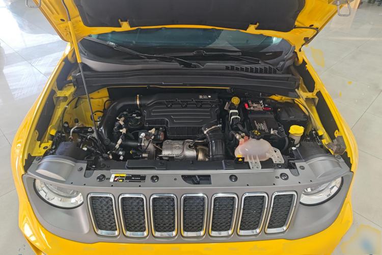 Used Jeep Renegade 2019 220T Automatic Elite Edition Engine Bay