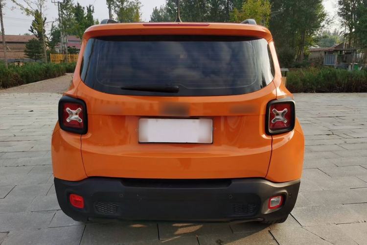 Used Jeep Renegade 2019 220T Automatic Leading Edition Exterior 4