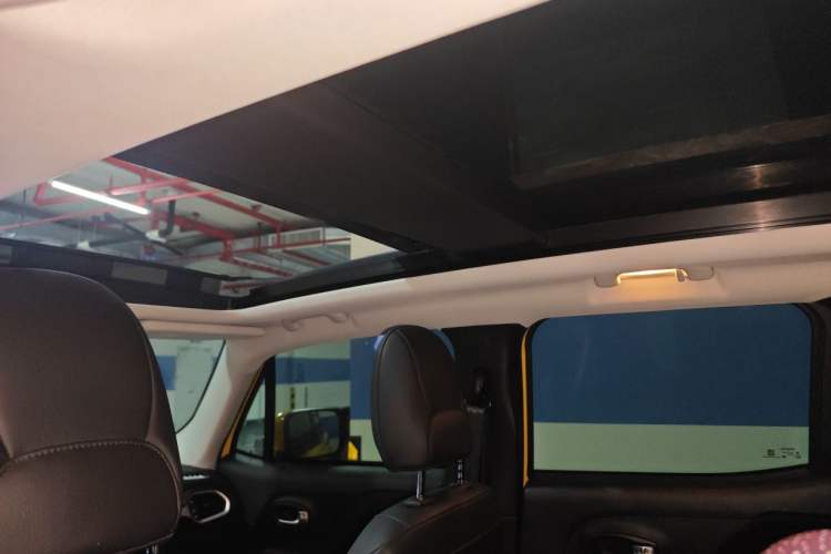 Used Jeep Renegade 2019 220T Automatic Leading Edition Headliner