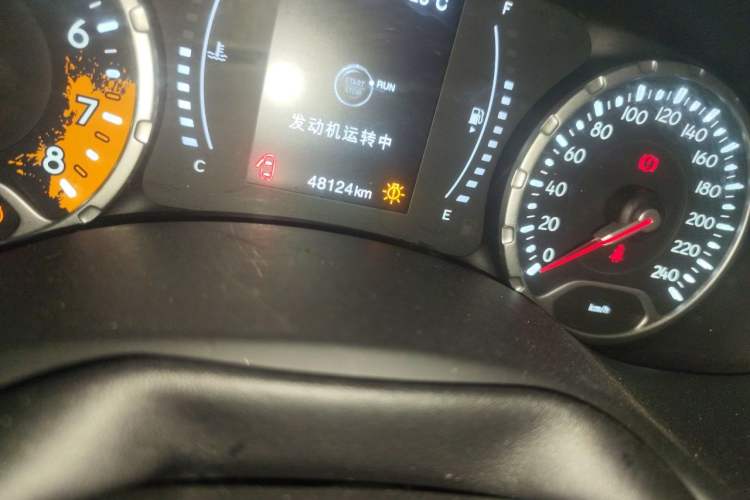 Used Jeep Renegade 2019 220T Automatic Elite Edition Odometer Close Up