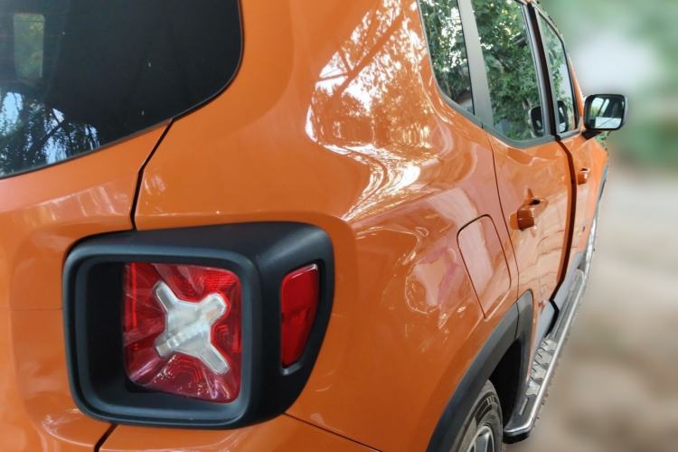 Used Jeep Renegade 2019 220T Automatic Leading Edition Rear Right 45 Deg