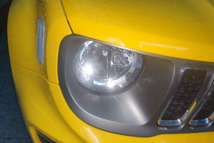 Used Jeep Renegade 2019 220T Automatic Elite Edition Right Front Headlight