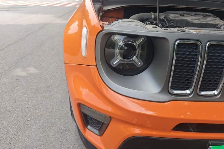 Used Jeep Renegade 2019 220T Automatic Elite Edition Right Front Headlight