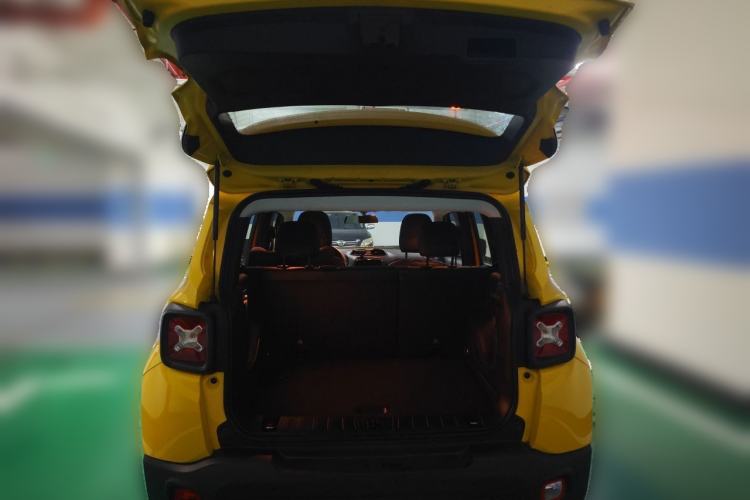 Used Jeep Renegade 2019 220T Automatic Leading Edition Trunk