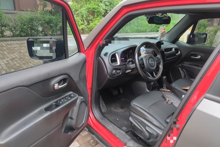 Used Jeep Renegade 2021 220T Automatic 80th Anniversary Edition Driver Seat