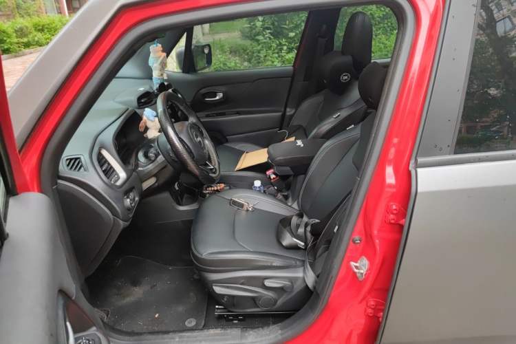 Used Jeep Renegade 2021 220T Automatic 80th Anniversary Edition Left Front Seat