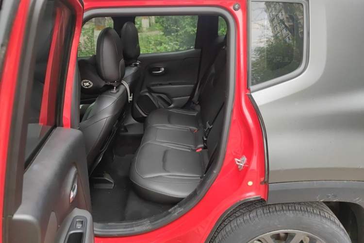 Used Jeep Renegade 2021 220T Automatic 80th Anniversary Edition Left Rear Seat