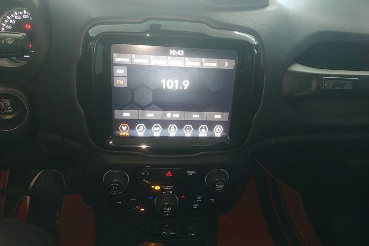 Used Jeep Renegade 2021 220T Automatic Night Eagle Edition Audio And AC Panel