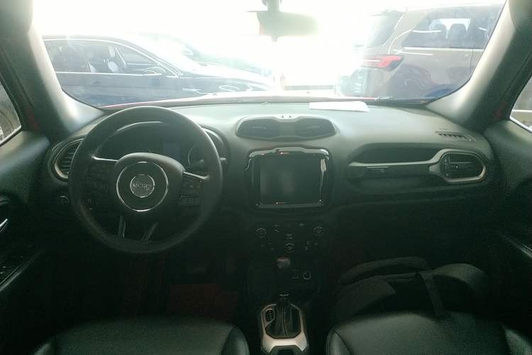 Used Jeep Renegade 2021 220T Automatic Night Eagle Edition Center Console